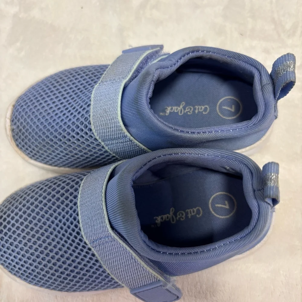 Cat & Jack Sneakers waters shoes Size 7 Blue toddler